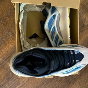 YEEZY 700 v3 Kyanite